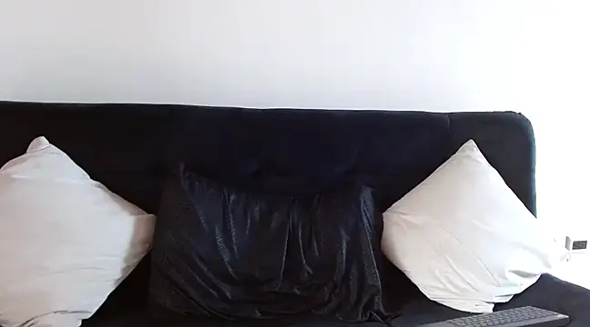 Snapshot of frank_myles chatting on 03.10.25 frank myles online show from 03.10.25