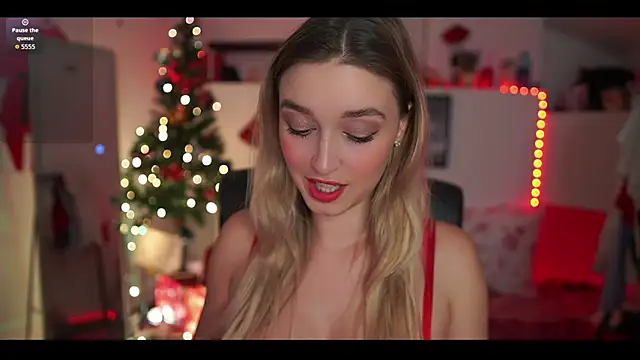 Snapshot of Alexis___Texas chatting on 12.20.25 Alexis Texas online show from 12.20.25