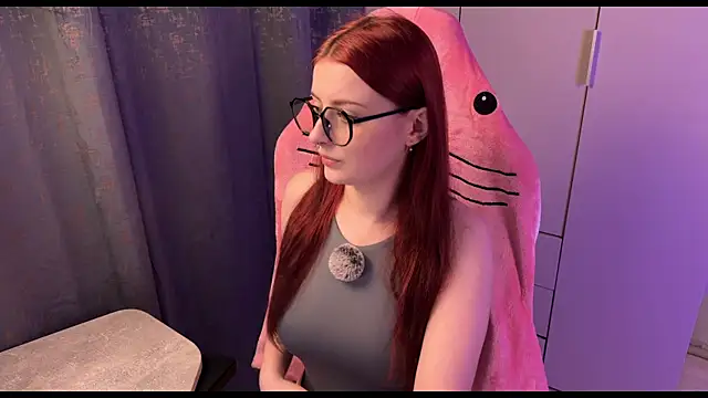 RozieRose online show from 10.12.25