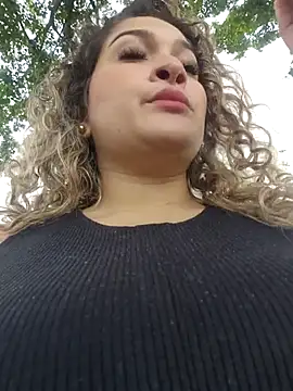 Sara smiiith211 online show from 10.12.25