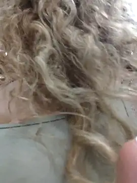 Sara smiiith211 online show from 10.14.25