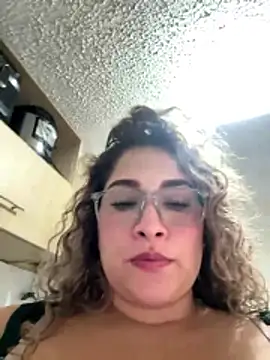 Snapshot of Sara_smiiith211 chatting on 04.23.26 Sara smiiith211 online show from 04.23.26