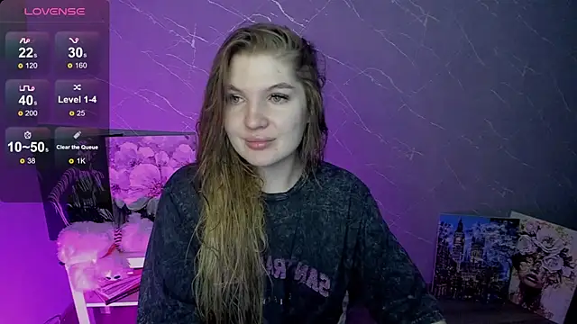Snapshot of lily_williamss chatting on 05.18.26 lily williamss online show from 05.18.26