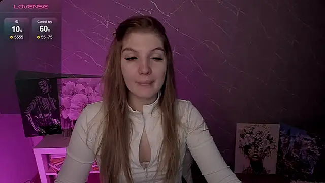 Snapshot of lily_williamss chatting on 05.19.26 lily williamss online show from 05.19.26