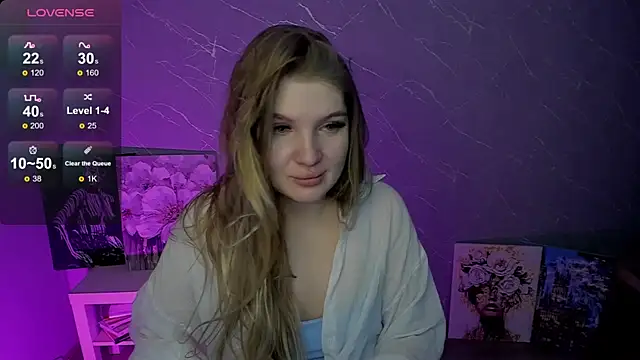 Snapshot of lily_williamss chatting on 05.25.26 lily williamss online show from 05.25.26