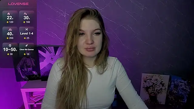 Snapshot of lily_williamss chatting on 05.27.26 lily williamss online show from 05.27.26