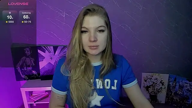 Snapshot of lily_williamss chatting on 05.28.26 lily williamss online show from 05.28.26