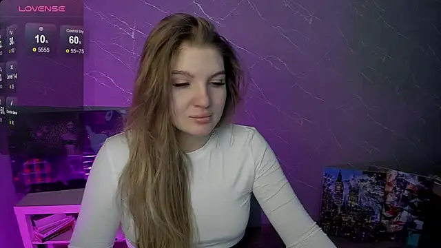 Snapshot of lily_williamss chatting on 06.28.26 lily williamss online show from 06.28.26