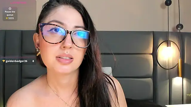 Emilywatsonn online show from 06.14.26