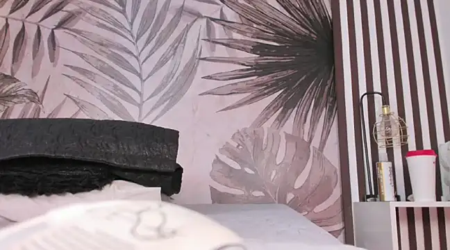 Snapshot of Samaantha-White chatting on 01.29.25 Samaantha-White online show from 01.29.25