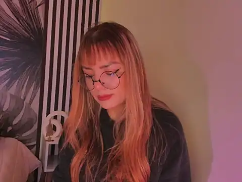 Snapshot of Samaantha-White chatting on 01.14.26 Samaantha-White online show from 01.14.26