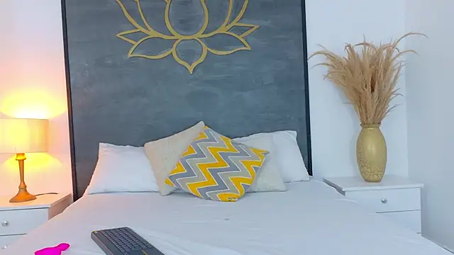 PamelaParrish online show from 09.17.25