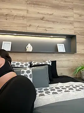 Amelia Rouse online show from 01.24.25