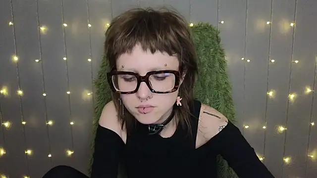 Snapshot of kortny_yo chatting on 12.08.24 kortny yo online show from 12.08.24