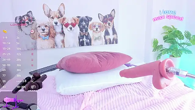 ashley nicoll online show from 11.04.25