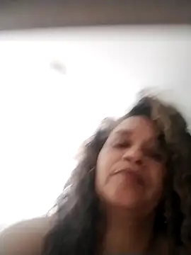 Snapshot of Alma_Sexyy chatting on 10.04.25 Alma Sexyy online show from 10.04.25