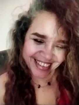 Snapshot of Alma_Sexyy chatting on 01.05.26 Alma Sexyy online show from 01.05.26