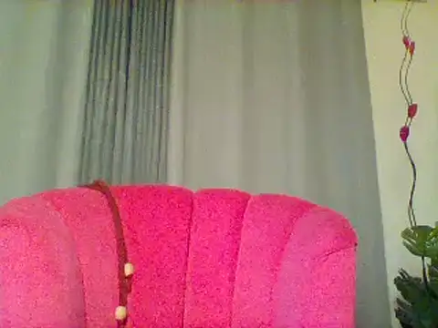 Snapshot of Queeen_model chatting on 03.13.25 Queeen model online show from 03.13.25