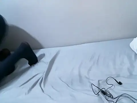 femaqueen online show from 04.25.26