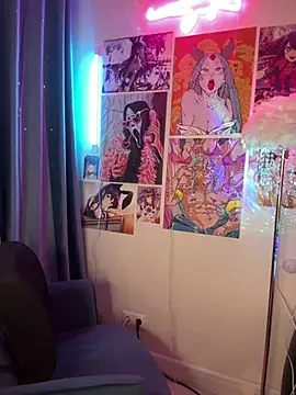HoneySweetBee online show from 04.25.26