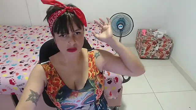 Aliciaheart online show from 04.29.26