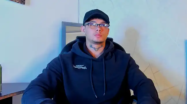 NoahhBrown online show from 02.16.25