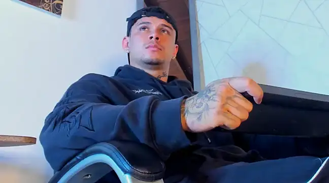 NoahhBrown online show from 03.12.25