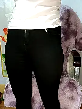 Snapshot of Blythe_69 chatting on 02.22.25 Blythe 69 online show from 02.22.25