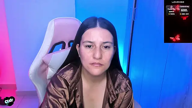 Saskyaa online show from 04.26.26