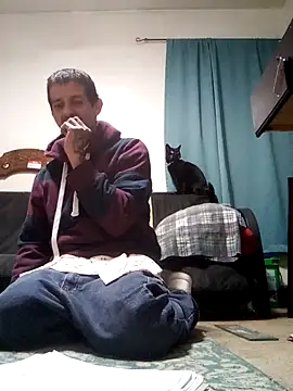 Snapshot of LongDickZee562 chatting on 03.09.25 LongDickZee562 online show from 03.09.25