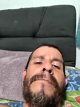 Snapshot of LongDickZee562 chatting on 09.23.25 LongDickZee562 online show from 09.23.25