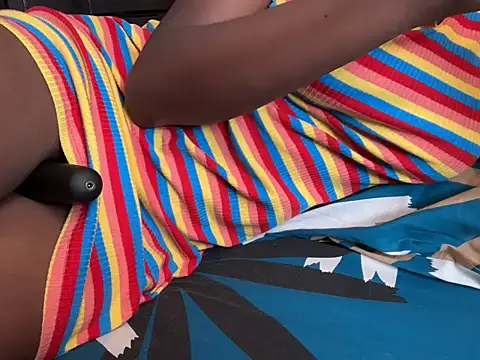 Snapshot of savage_coochie chatting on 12.02.25 savage coochie online show from 12.02.25