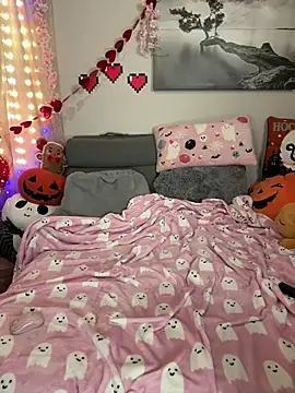 Angel-Lewd-Cake online show from 02.12.26