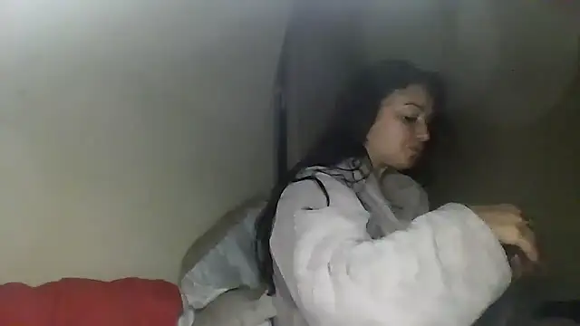 Snapshot of Linusya chatting on 09.21.25 Linusya online show from 09.21.25