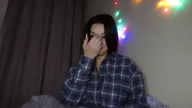 Snapshot of Linusya chatting on 01.16.26 Linusya online show from 01.16.26