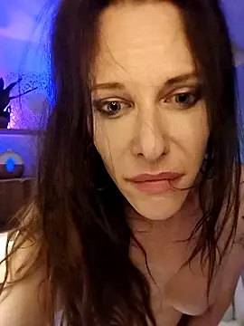 Snapshot of Luna_Kitanna chatting on 03.22.25 Luna Kitanna online show from 03.22.25