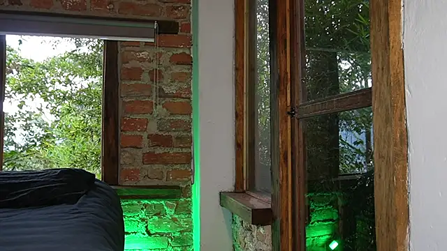 Kozzy  online show from 09.21.25