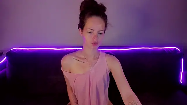 RubyAttwood online show from 04.25.26