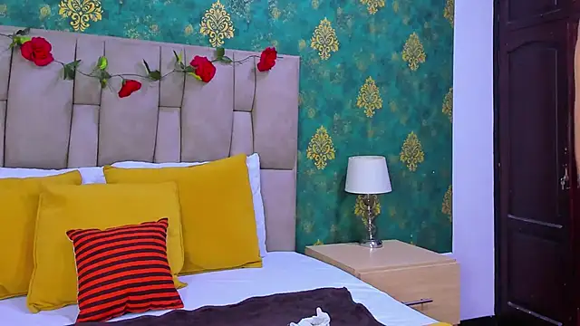 SuzanSmithh online show from 11.12.25