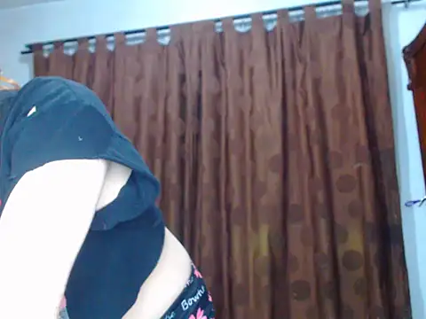 Snapshot of Redhead_incandy chatting on 06.15.26 Redhead incandy online show from 06.15.26