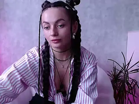 LikaLuis online show from 06.11.26