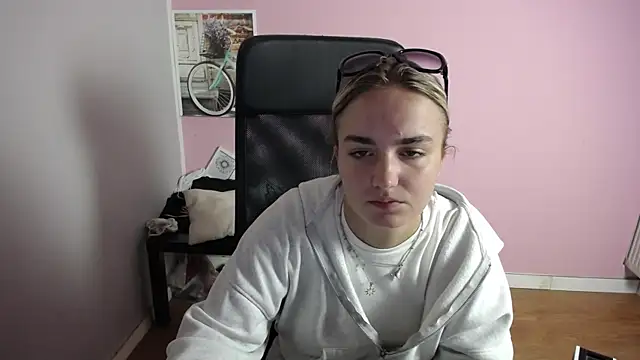 viktoria lovely online show from 07.21.26