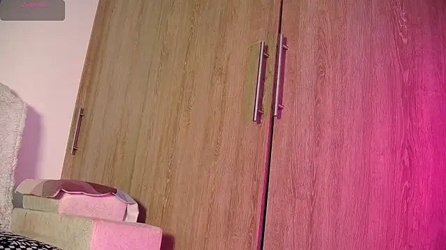 aidaadams online show from 11.24.25