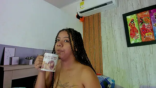 Alika01 online show from 04.28.26