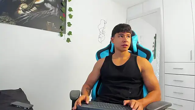 Snapshot of Bray_Kevin chatting on 12.03.24 Bray Kevin online show from 12.03.24