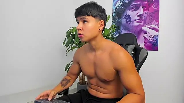 Snapshot of Bray_Kevin chatting on 12.04.24 Bray Kevin online show from 12.04.24