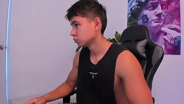 Snapshot of Bray_Kevin chatting on 02.14.25 Bray Kevin online show from 02.14.25