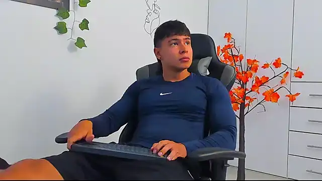 Snapshot of Bray_Kevin chatting on 01.12.26 Bray Kevin online show from 01.12.26