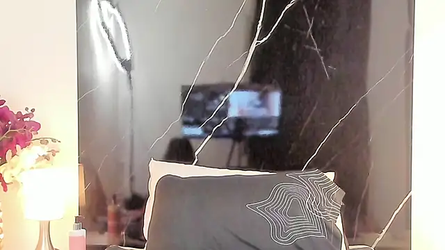 Snapshot of BellaaStarlix chatting on 03.04.26 BellaaStarlix online show from 03.04.26