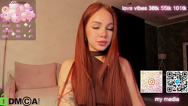 Snapshot of Tracy-Taylor chatting on 09.14.25 Tracy-Taylor online show from 09.14.25